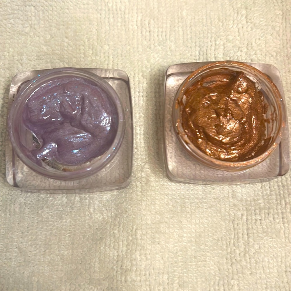 Butter London Glazen Eye Gloss in Electric & Icing